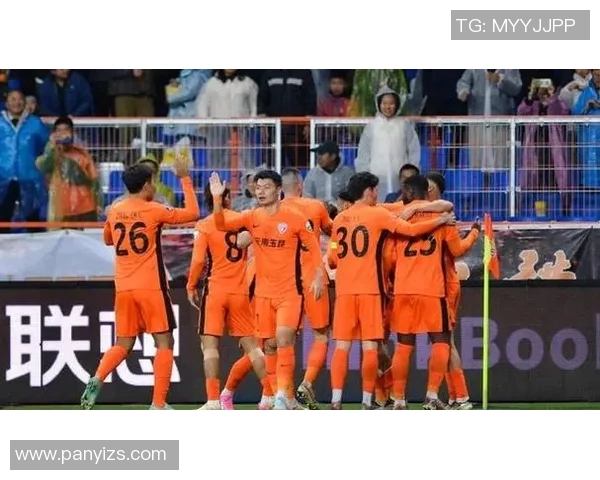 冲突升级!欧联与教练发生激烈争执 冲突升级!欧联与教练发生激烈争执